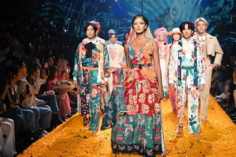 Siam Paragon Fashion Week:  Eine farbenfrohe Feier des thailändischen Stils und der kulturellen Fusion